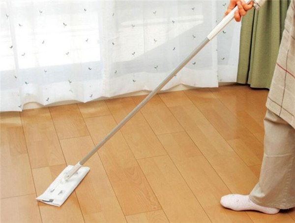 梅雨季节如何养护木地板